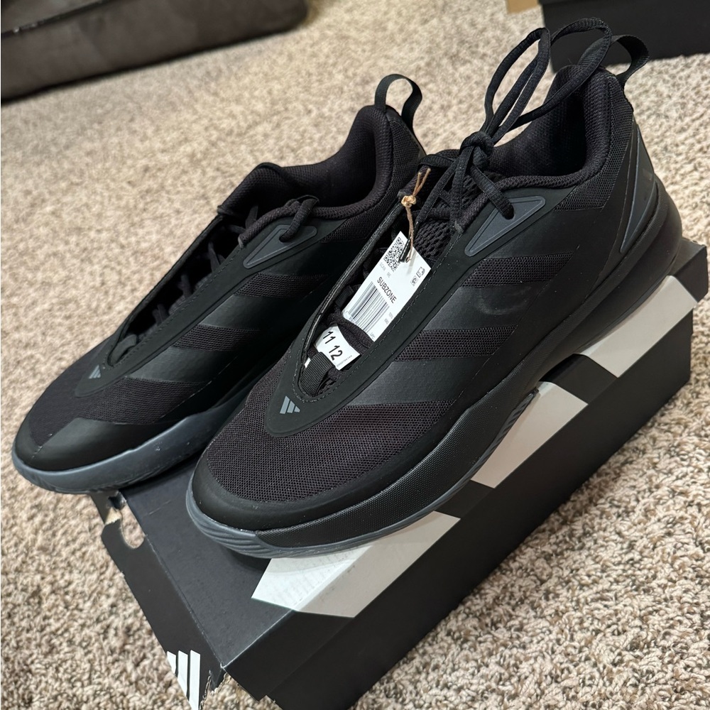 adidas Black Low-Profile Men's Athletic Sneakers